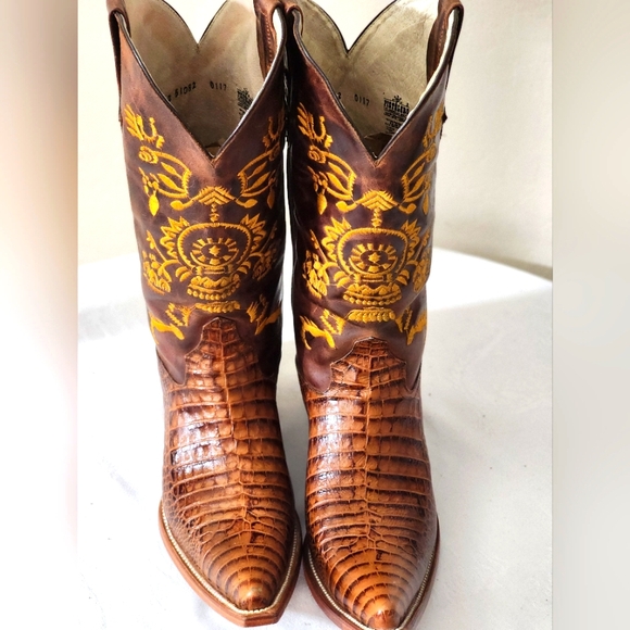 PISTELEROS Other - PISTELEROS Brown and Gold Western HANDMADE Cowboy Boots